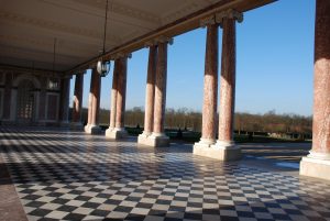 Château de Versailles colonnade